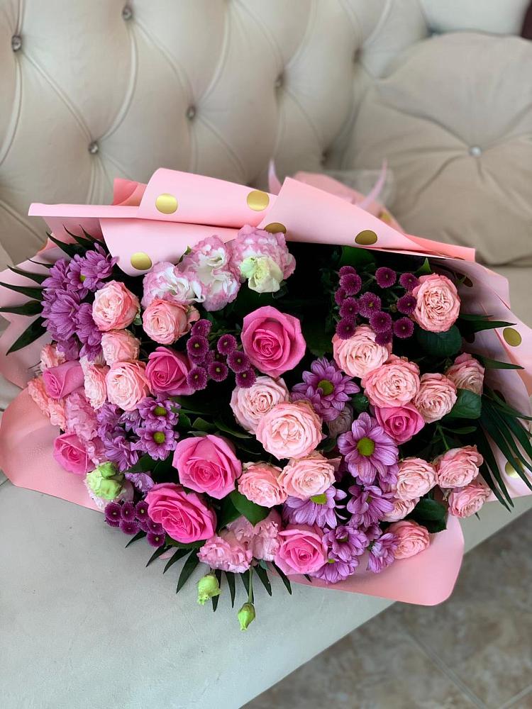 Букет цветов из: Хризантемы, Розы и Лизиантусы в Рышково