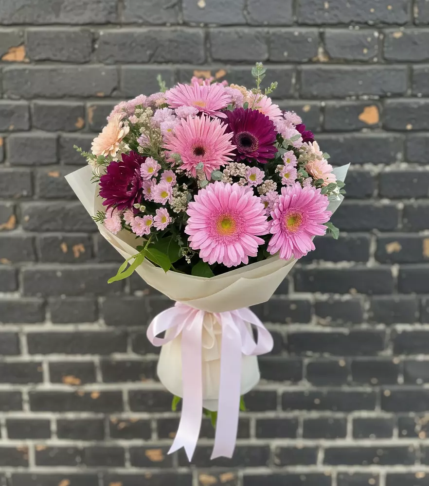 Букет цветов из: Герберы и Хризантемы в Рышково
