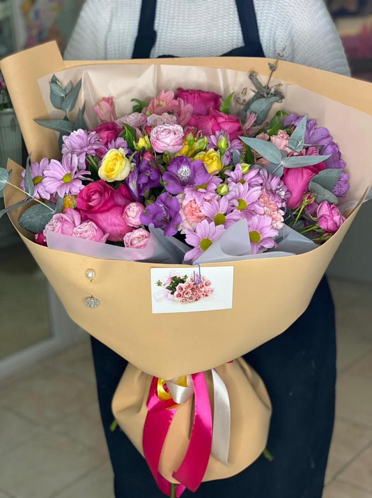 Букет цветов из: Хризантемы, Гвоздики и Альстромерии в Рышково