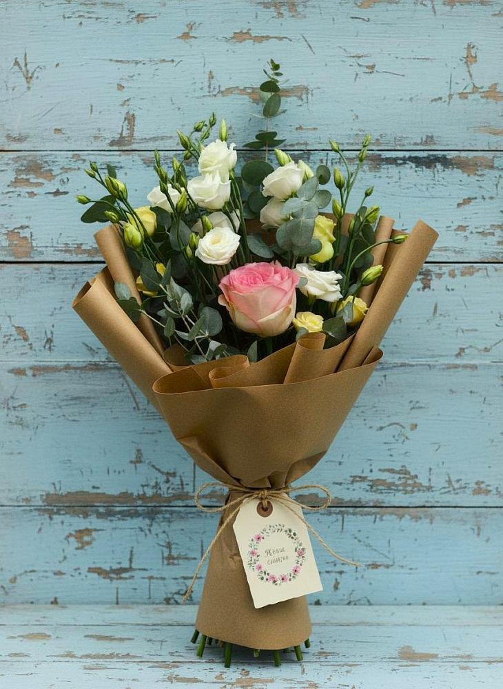 Букет цветов из: Розы и Лизиантусы в Рышково