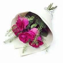 Букет цветов из:  Розы в Рышково