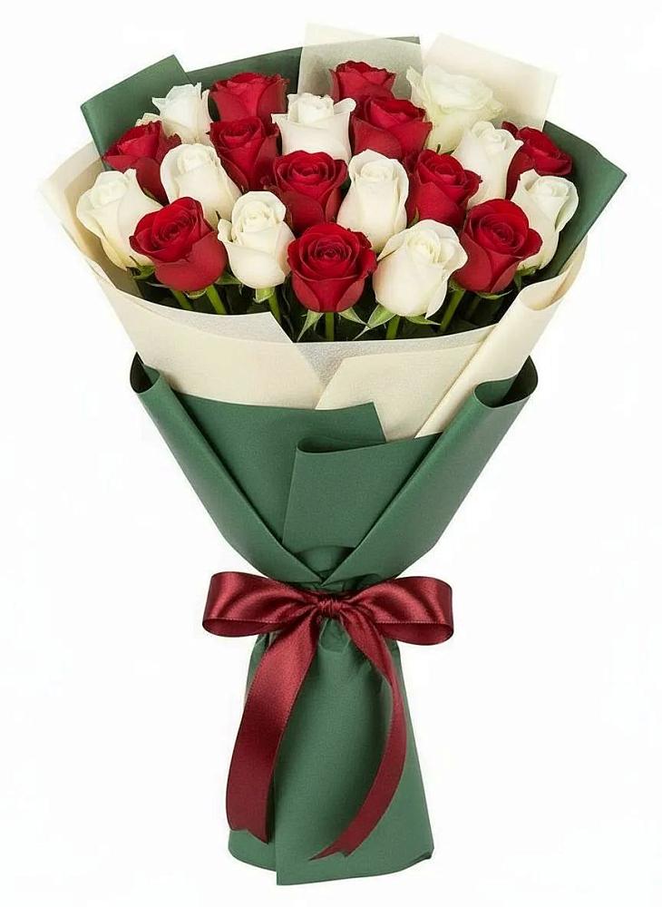 Букет Микс из красных и белых роз в Рышково