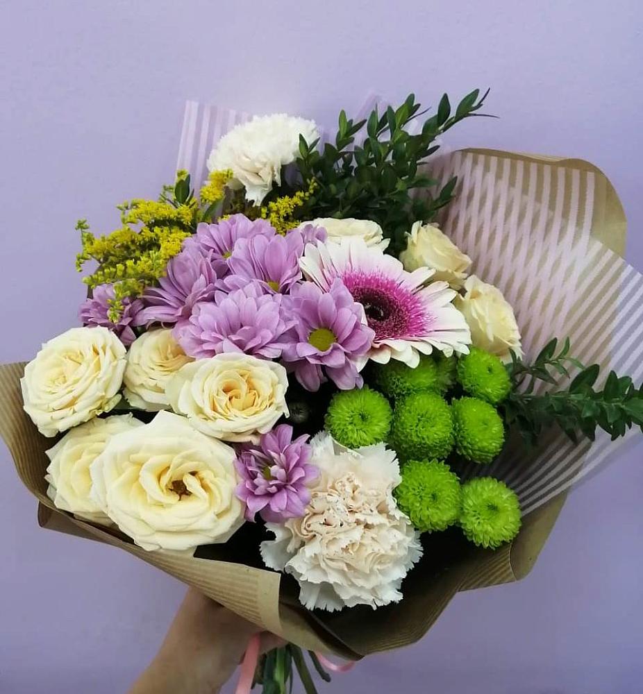 Букет цветов из: Хризантемы, Розы, Гвоздики и Герберы в Рышково