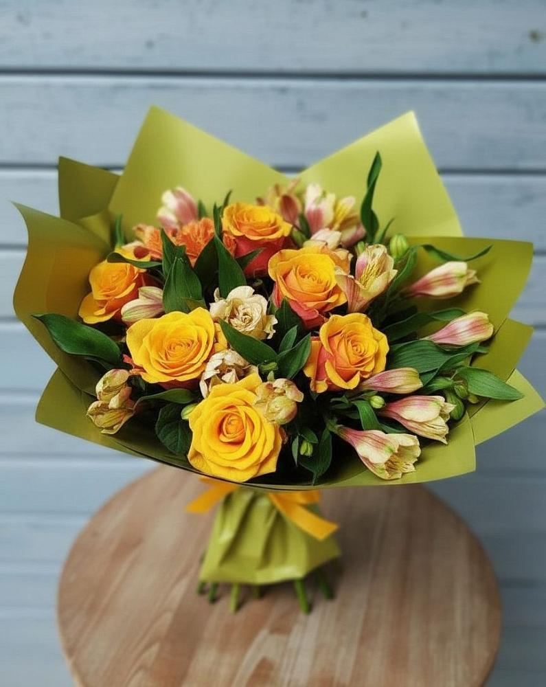 Букет цветов из: Альстромерии и Розы в Рышково