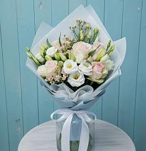 Букет цветов из:  Розы и Лизиантусы в Рышково