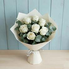 Букет Белые розы в Эвкалипте в Рышково