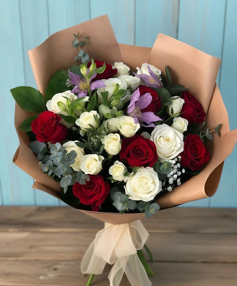 Букет цветов из: Розы и Альстромерии в Рышково