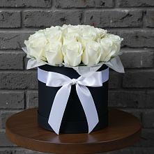 Цветочная композиция из Розы в шляпной коробке в Рышково